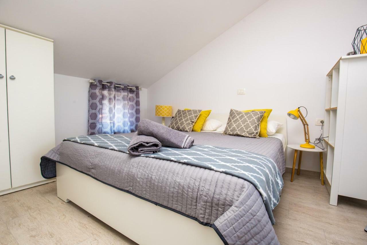 Stay Inn Arena Center Pula Exterior foto